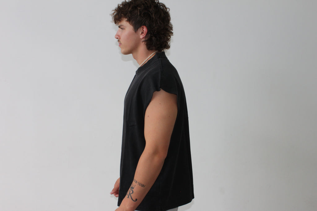Men cutoff (no logo)